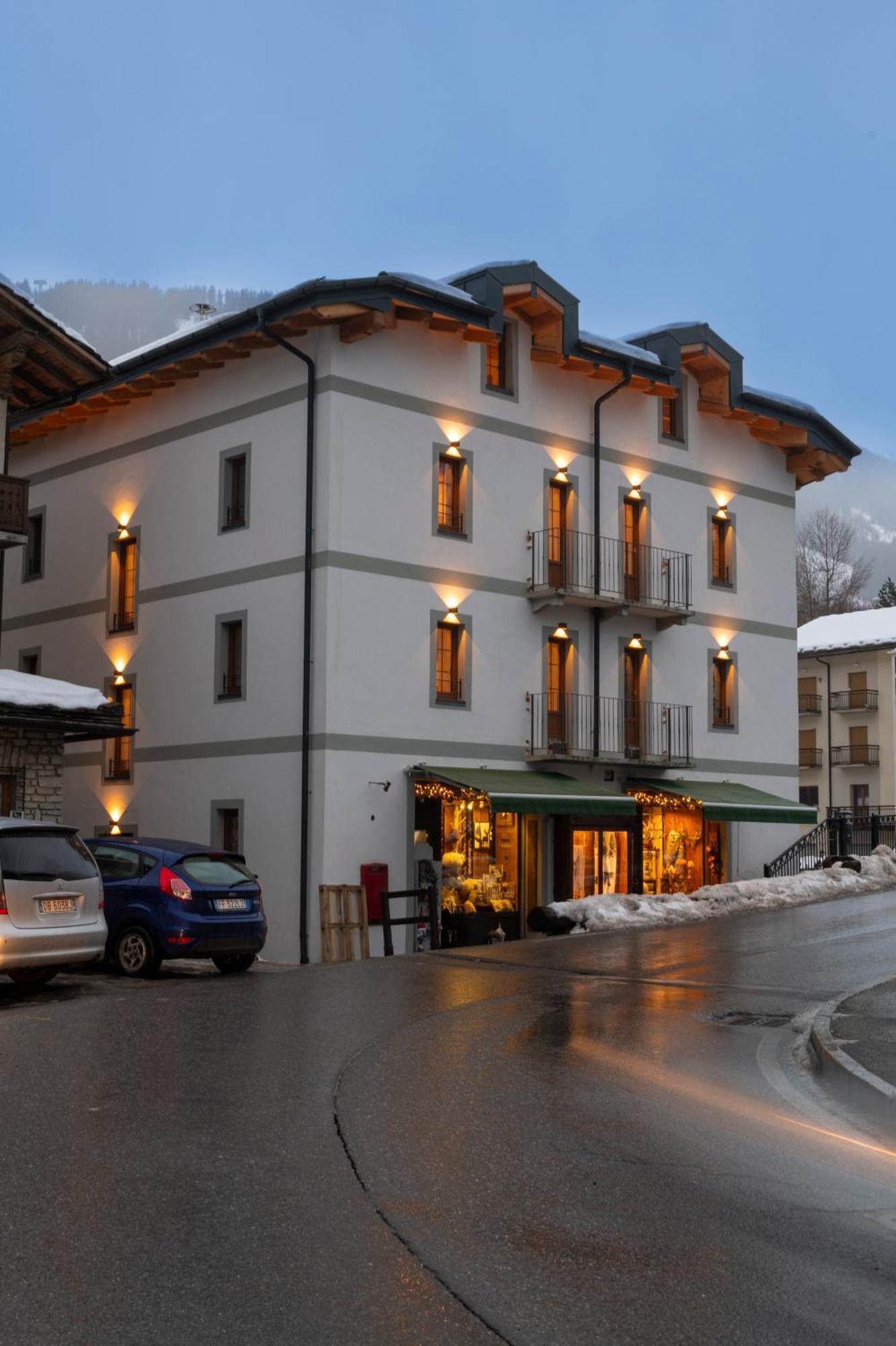 Hotel La Racine La Thuile Zewnętrze zdjęcie